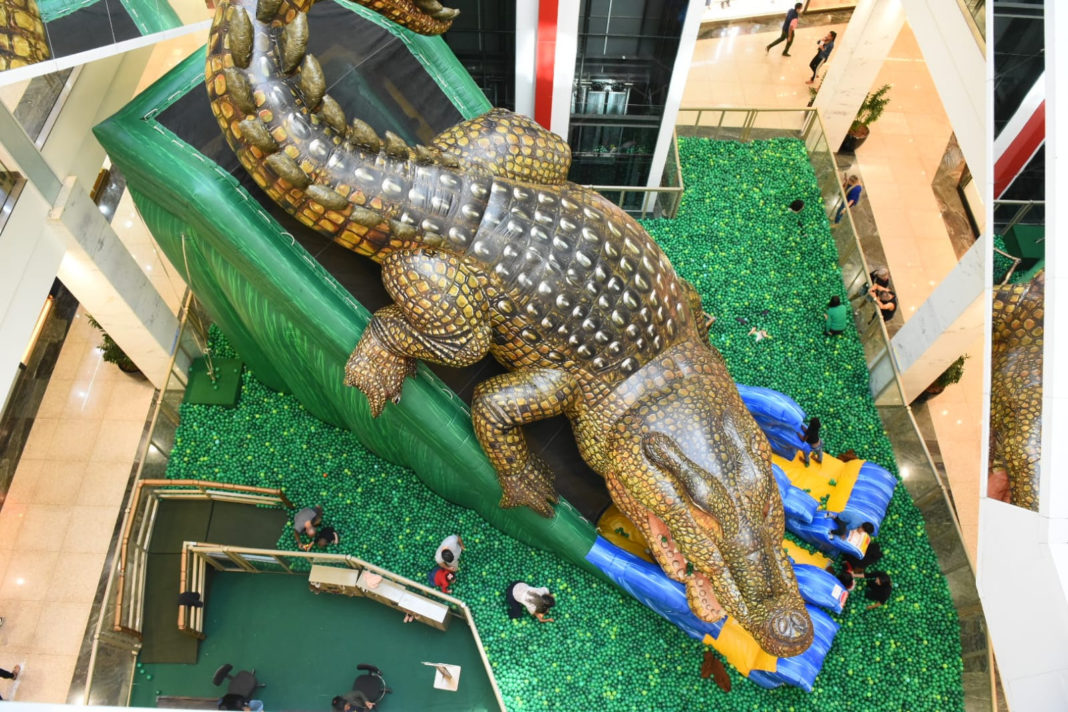 Aventuras e diversão: Taguatinga Shopping agita as férias da criançada com escorregador de seis metros de altura Aventuras e diversão: Taguatinga Shopping agita as férias da criançada com escorregador de seis metros de altura