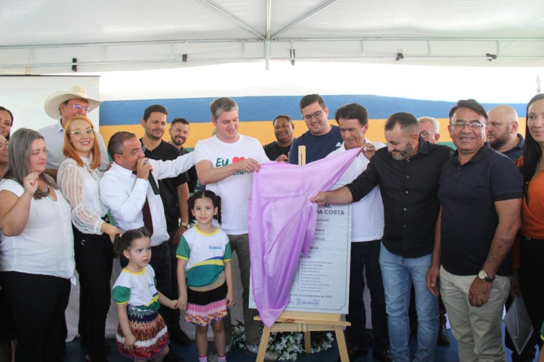 Prefeitura de Águas Lindas inaugura mais uma escola reformada Prefeitura de Águas Lindas inaugura mais uma escola reformada