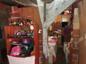 Governo renova 151 moradias precárias de famílias de baixa renda Governo renova 151 moradias precárias de famílias de baixa renda