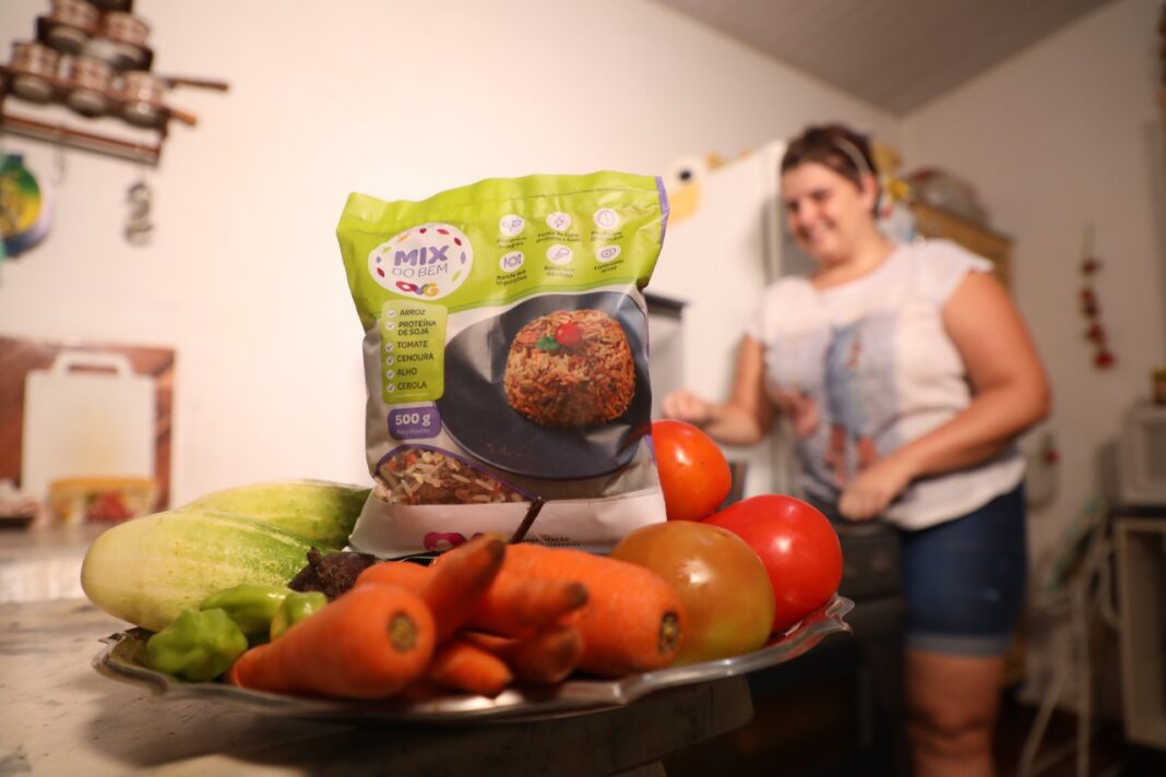 Programa NutreBem completa um ano com 650 mil refeições doadas Programa NutreBem completa um ano com 650 mil refeições doadas