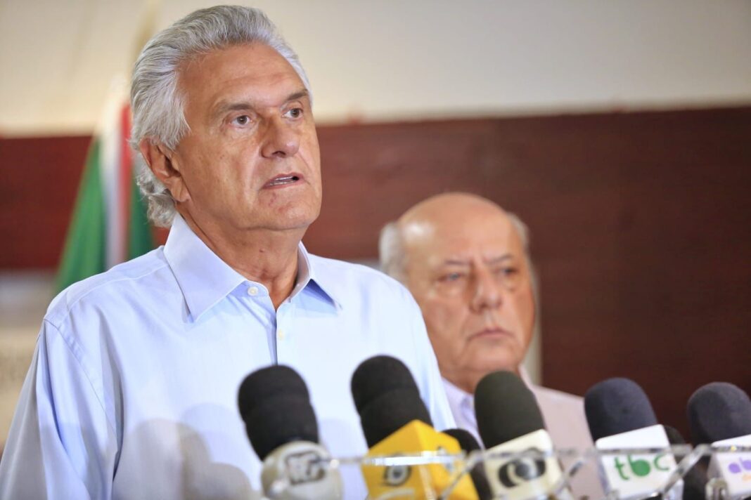 Caiado cobra Enel para manter serviços até o fim da concessão Caiado cobra Enel para manter serviços até o fim da concessão