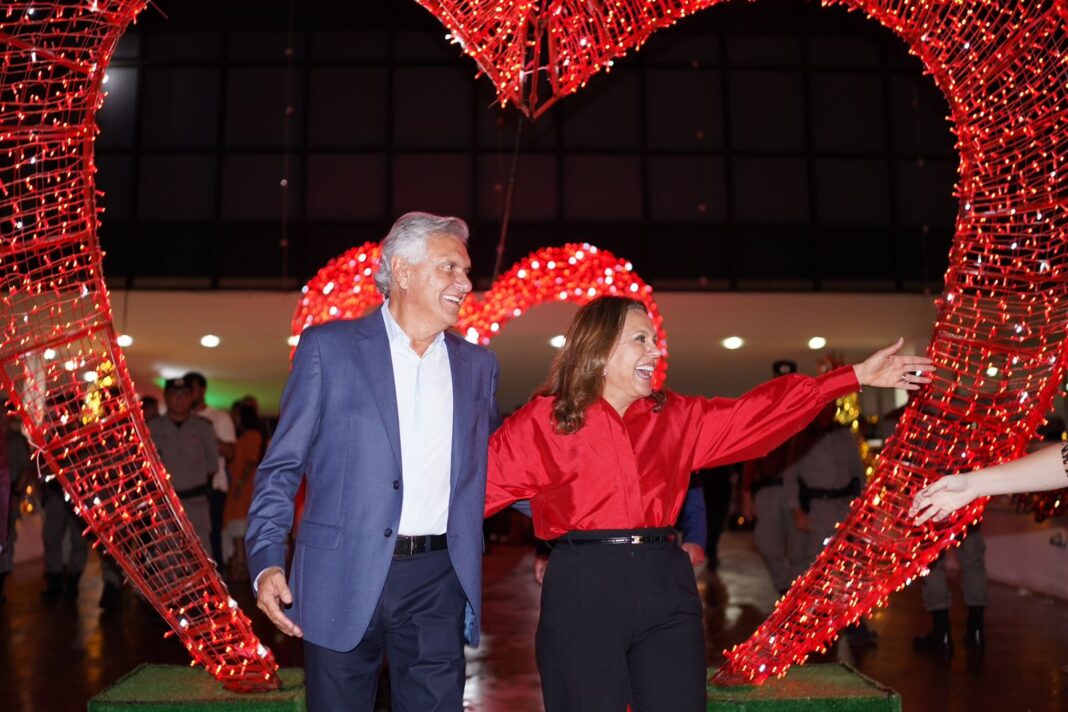 Em mensagem de Natal, Caiado fala sobre missão de cuidar das famílias goianas Em mensagem de Natal, Caiado fala sobre missão de cuidar das famílias goianas