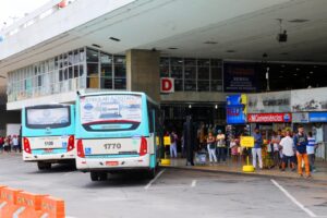 Suspenso o reajuste das passagens de ônibus do Entorno