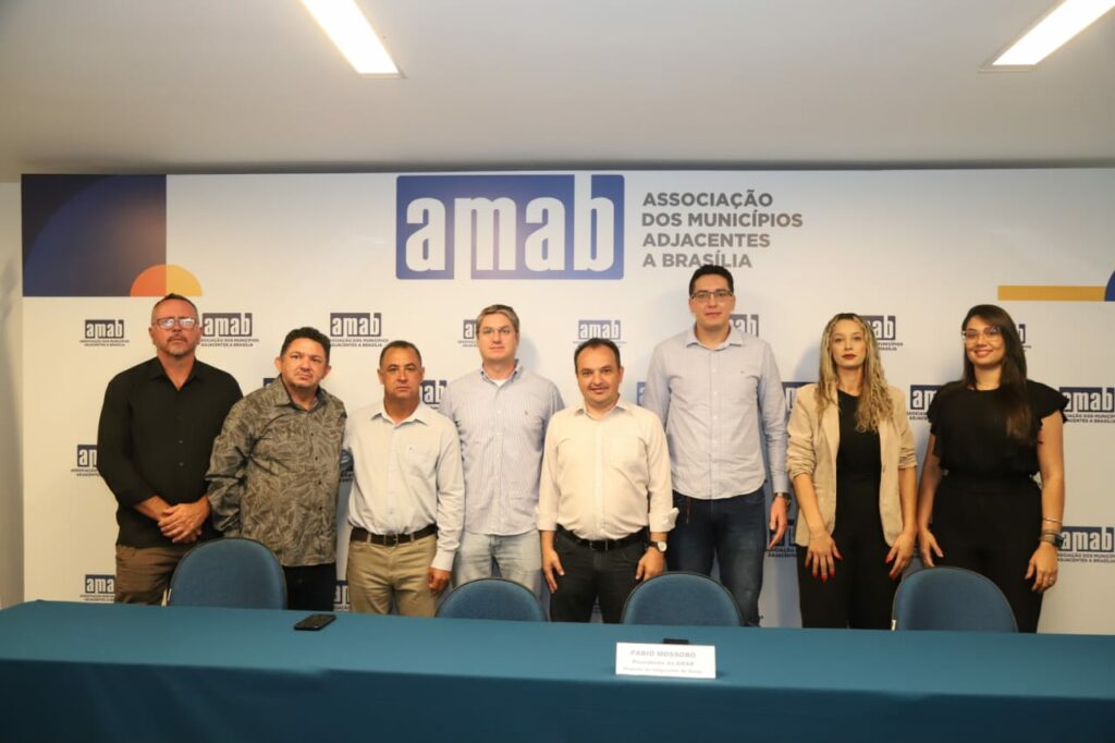 Prefeitos de municípios de Goiás se reuniram em Brasília para tratar sobre o aumento das passagens no entorno do DF