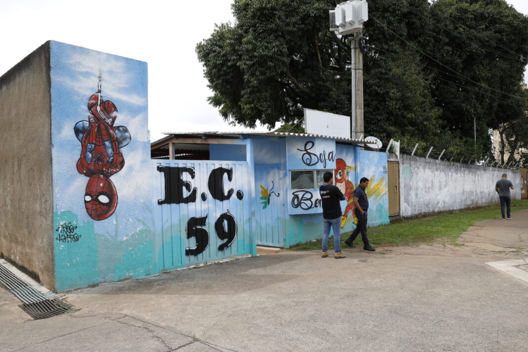 Seis instituições de ensino de Ceilândia passam por restauração Seis instituições de ensino de Ceilândia passam por restauração