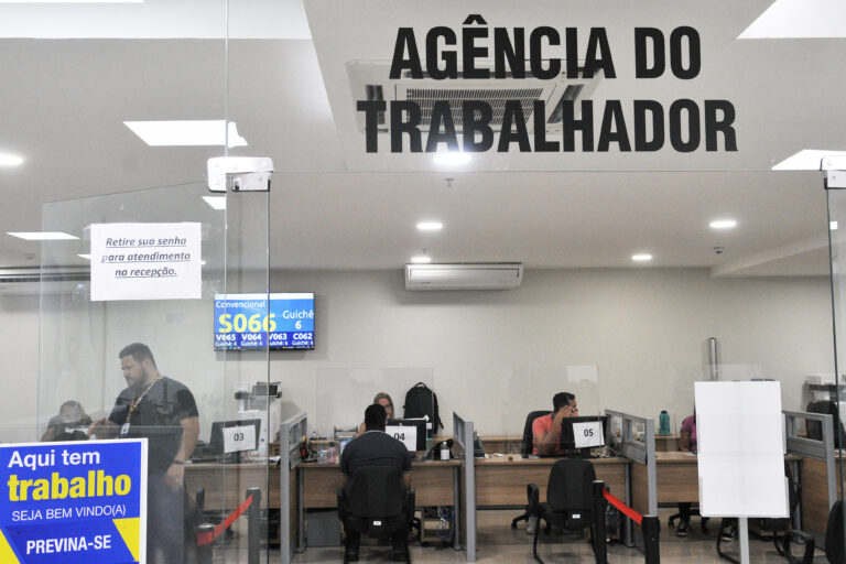 Semana começa com 161 vagas disponíveis nas agências do trabalhador Semana começa com 161 vagas disponíveis nas agências do trabalhador