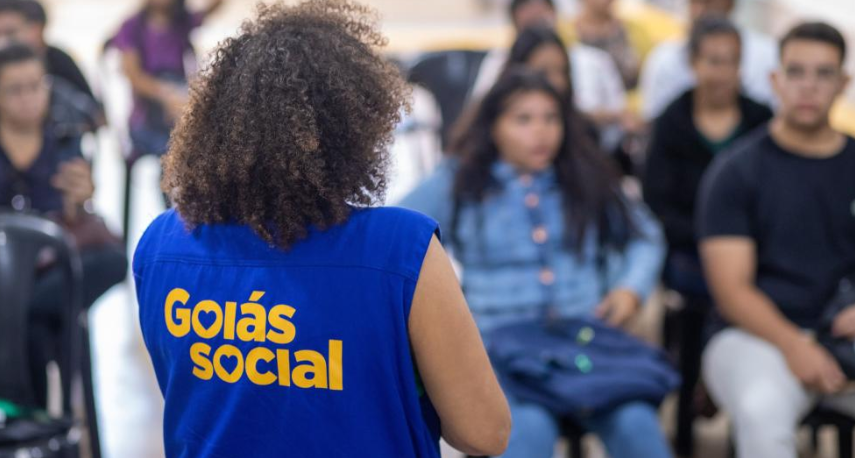 Em parceria com governo do estado, prefeitura de Novo Gama realiza a entrega de kits para participantes do programa aprendiz do futuro Em parceria com governo do estado, prefeitura de Novo Gama realiza a entrega de kits para participantes do programa aprendiz do futuro