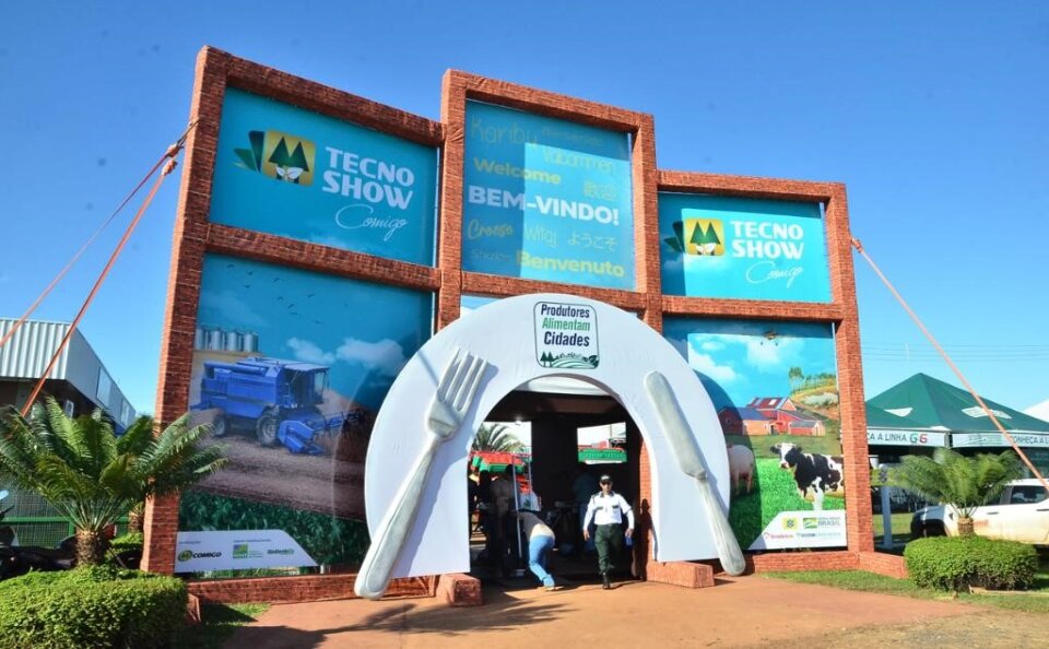 Governo de Goiás concentra serviços e na Tecnoshow Comigo Governo de Goiás concentra serviços e na Tecnoshow Comigo