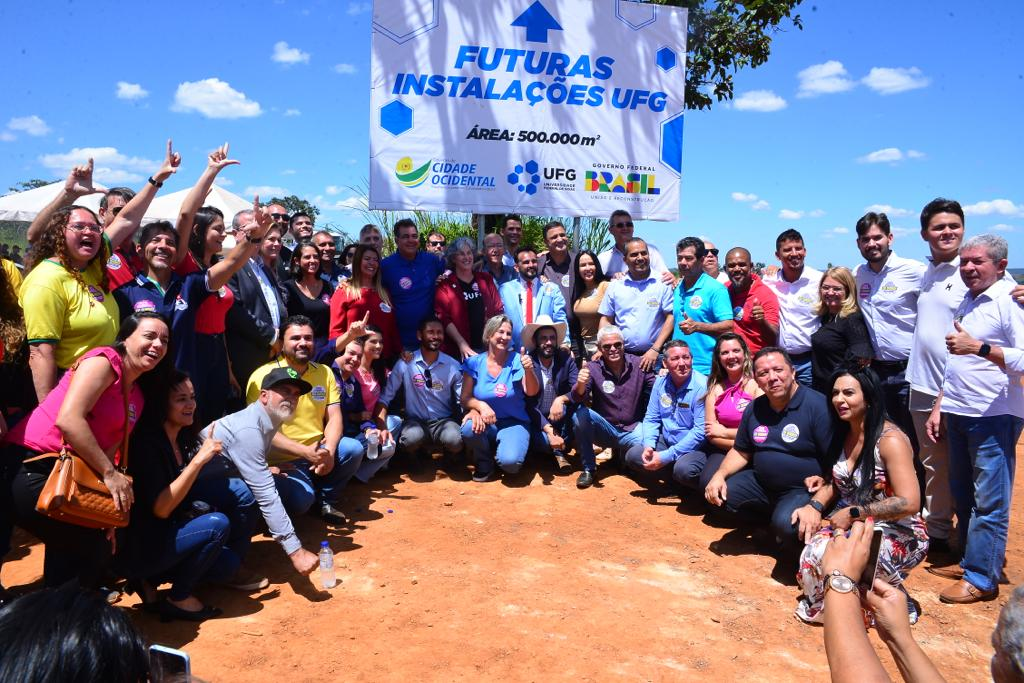 Deputada Dra. Zeli participa do lançamento das obras da Universidade Federal do Entorno Deputada Dra. Zeli participa do lançamento das obras da Universidade Federal do Entorno