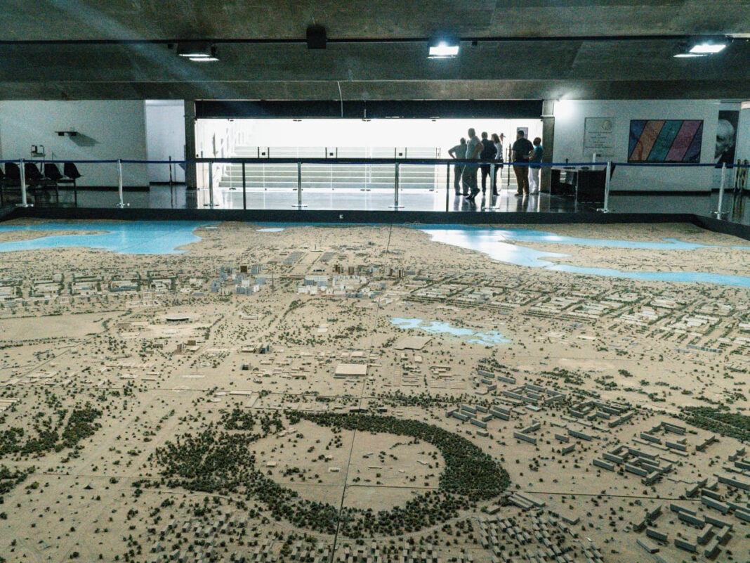 Maquete histórica é recuperada Maquete histórica é recuperada