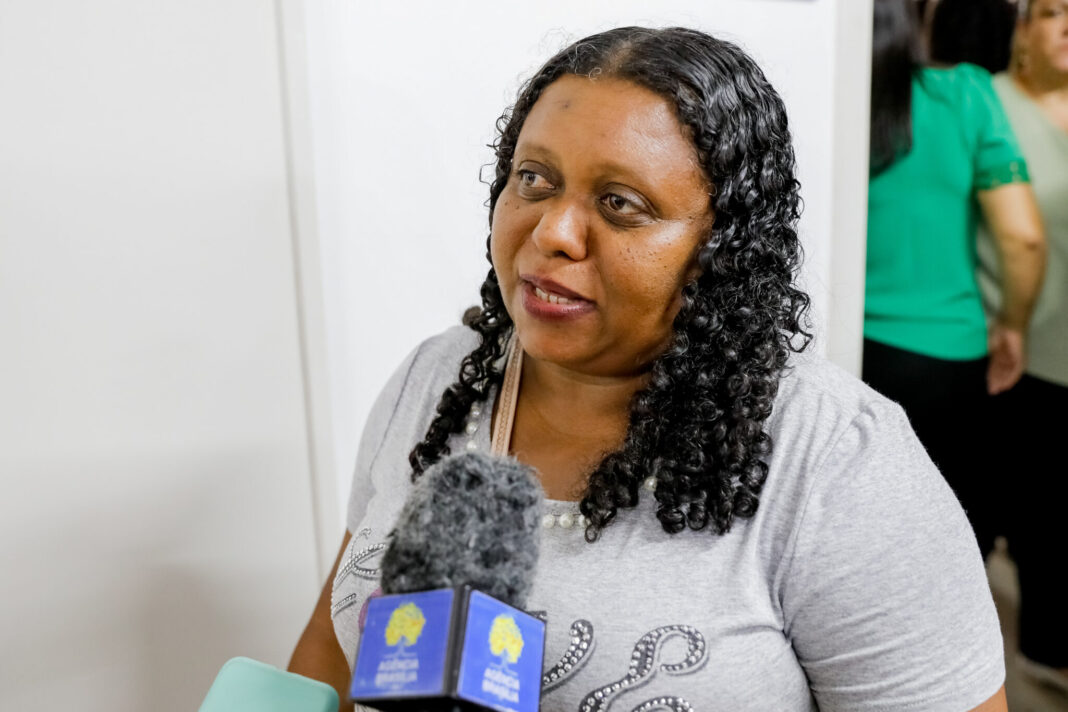 Campanha Comunidade Solidária entrega mil absorventes para mulheres do DF Campanha Comunidade Solidária entrega mil absorventes para mulheres do DF
