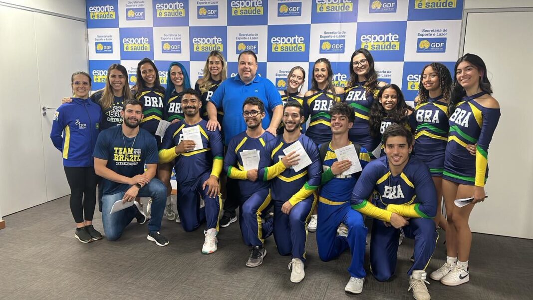 Com apoio do GDF, atletas representam o Brasil no Mundial de Cheerleading Com apoio do GDF, atletas representam o Brasil no Mundial de Cheerleading