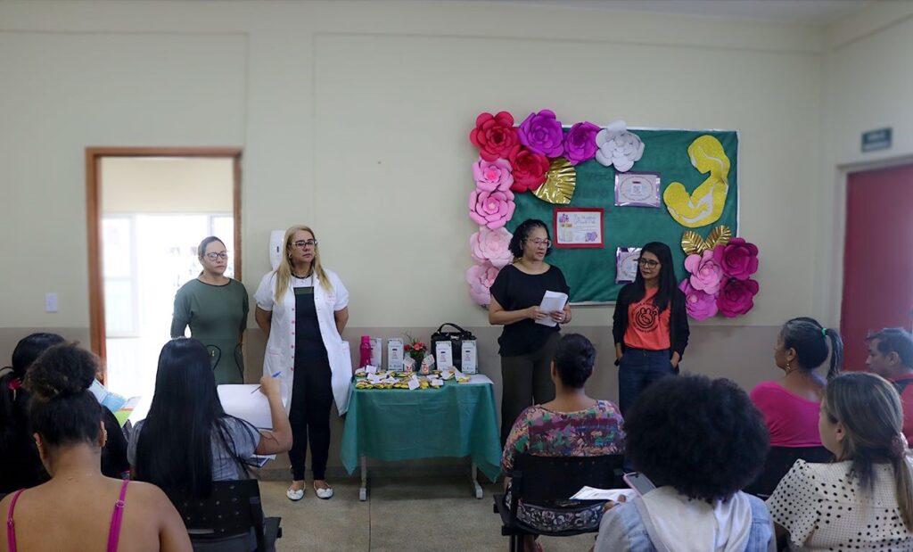 CIAM realiza palestra educativa sobre importância do leite materno