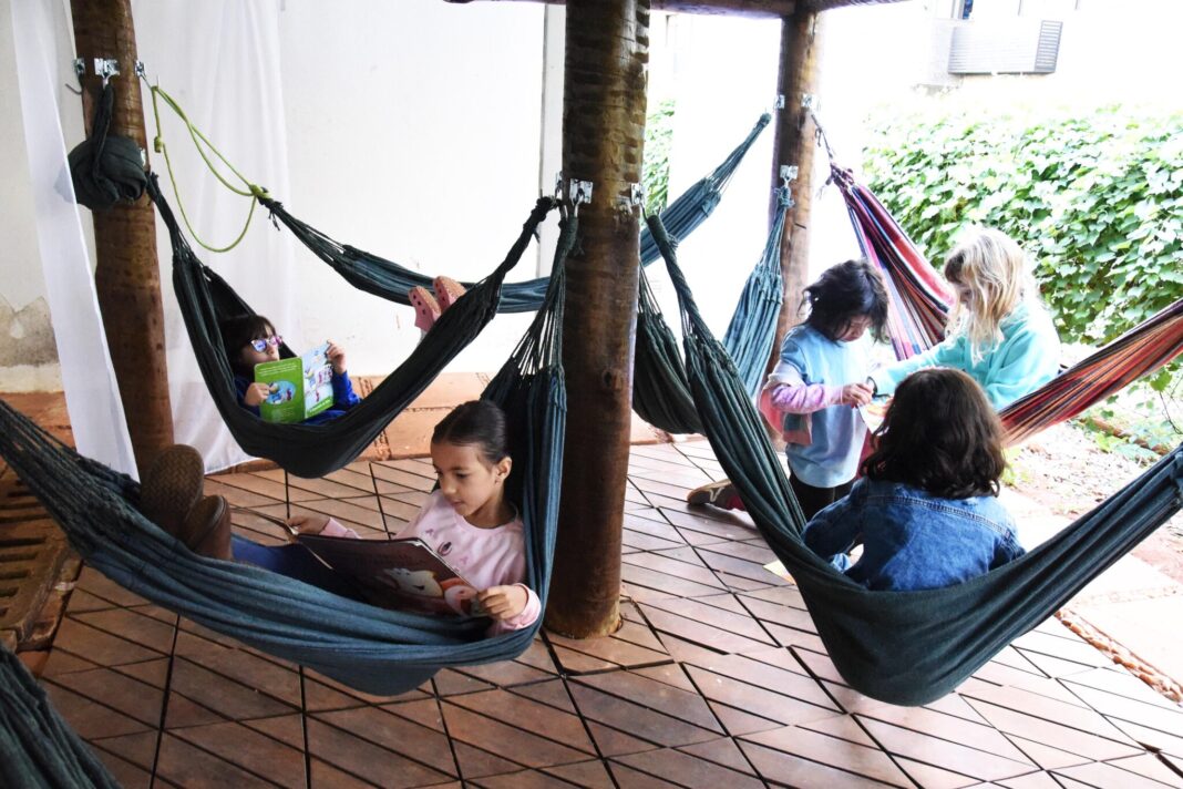 Novo espaço reforça a leitura dos alunos em escola da Asa Norte Novo espaço reforça a leitura dos alunos em escola da Asa Norte