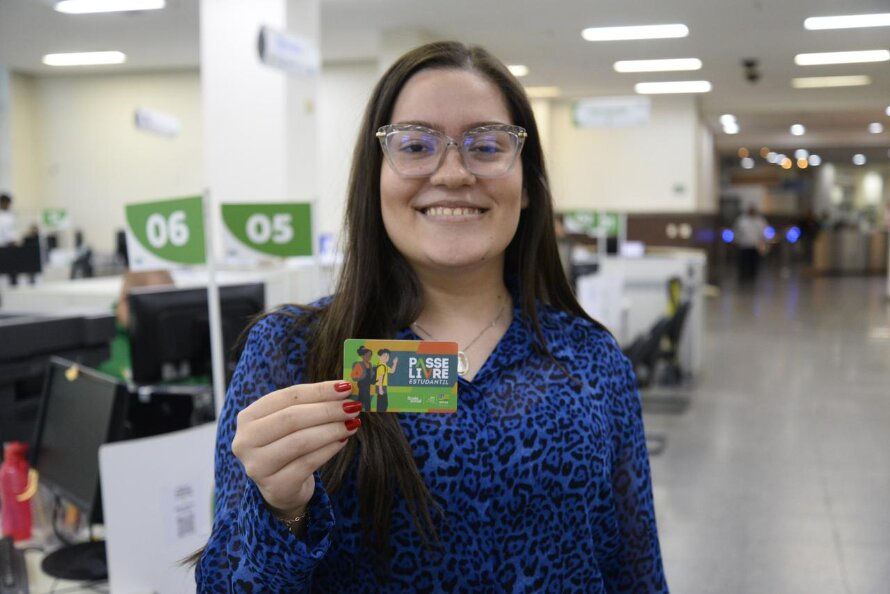 Cadastro e recadastro do Passe Livre Estudantil começa nesta segunda Cadastro e recadastro do Passe Livre Estudantil começa nesta segunda