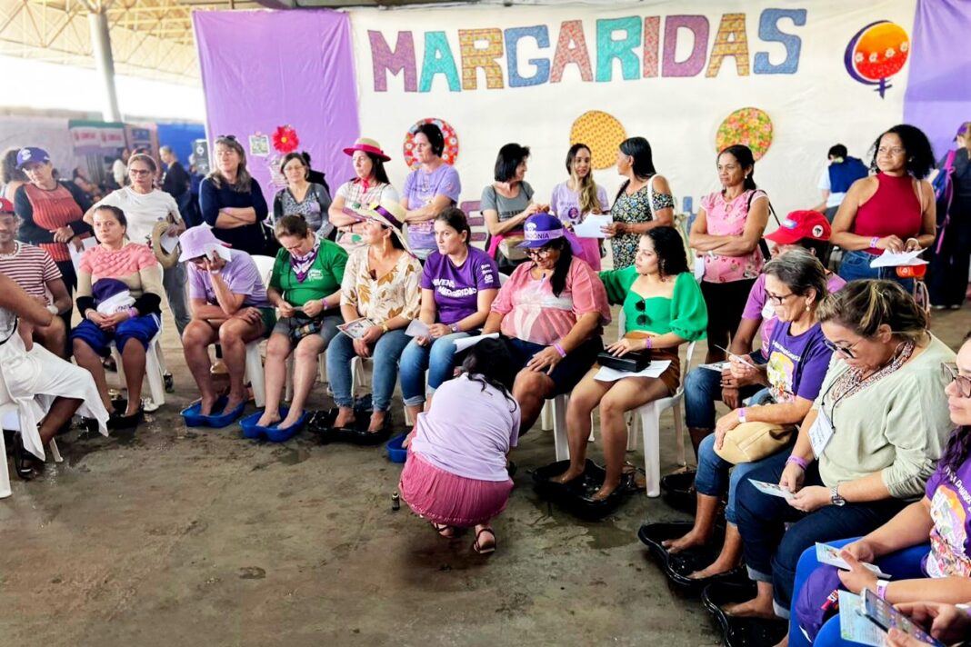 Mulheres da Marcha das Margaridas recebem acolhimento do GDF Mulheres da Marcha das Margaridas recebem acolhimento do GDF