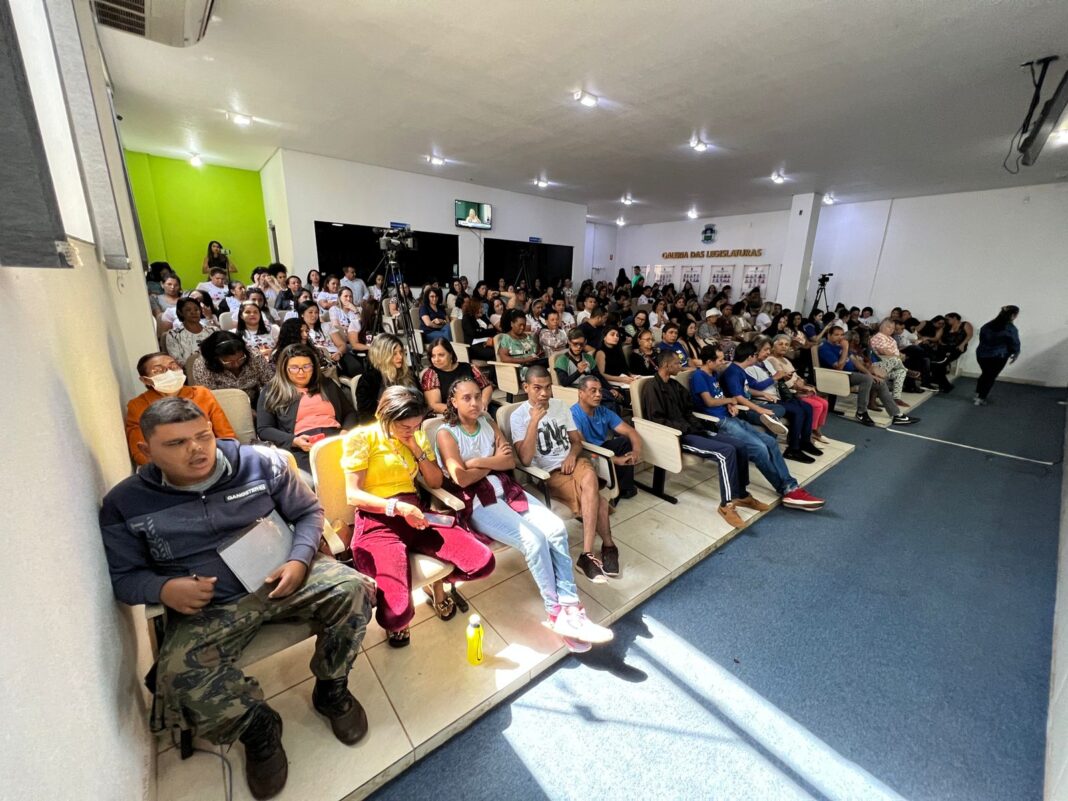 Câmara de Valparaíso de Goiás é palco de audiência pública sobre a semana nacional da pessoa com deficiência intelectual e múltipla Câmara de Valparaíso de Goiás é palco de audiência pública sobre a semana nacional da pessoa com deficiência intelectual e múltipla