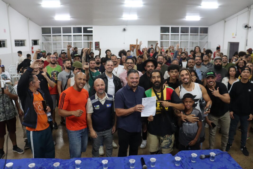 Hermeto se reúne com artistas locais para apresentar novo projeto de lei na área da cultura