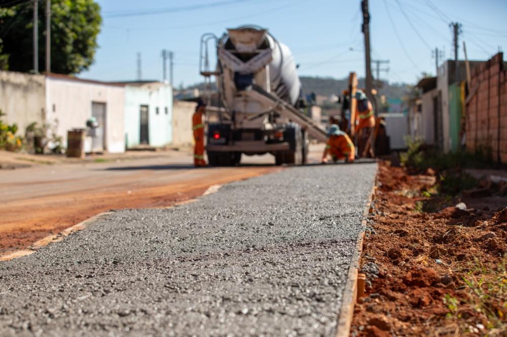Quadra 2 do Lunabel recebe concretagem nas rampas de acessibilidade