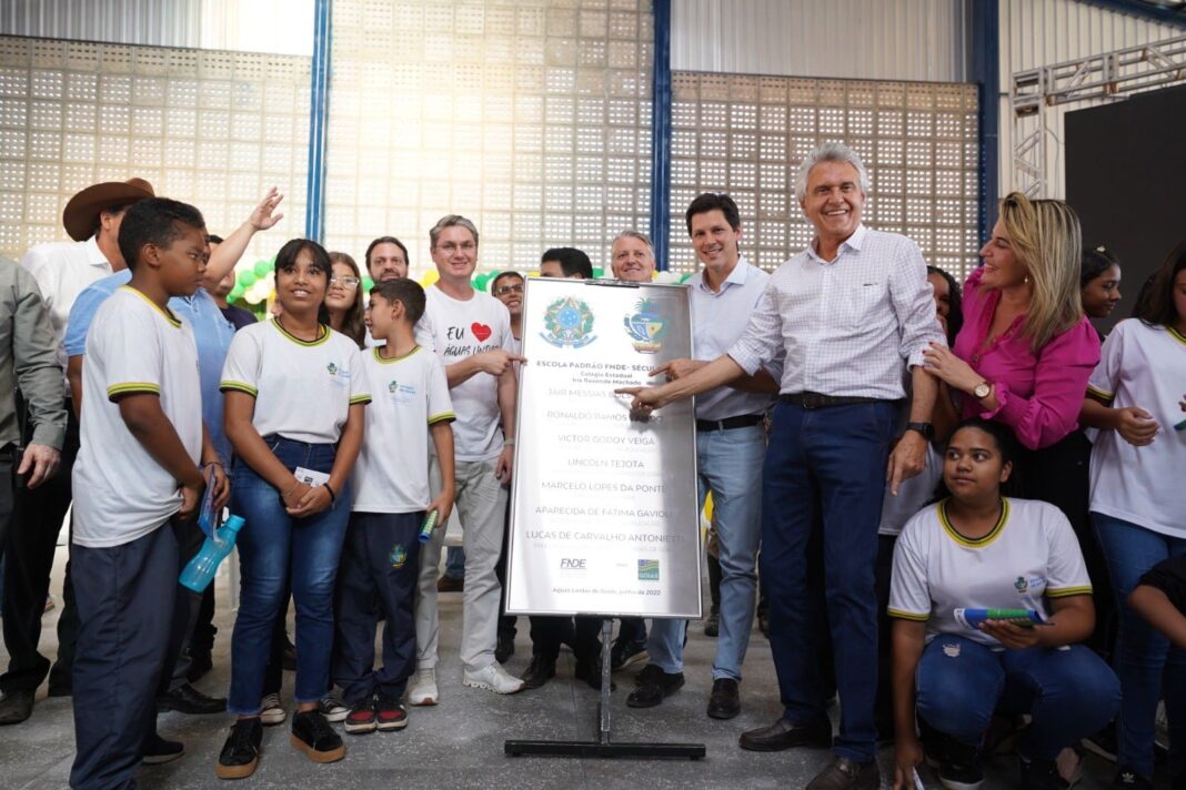 Estado investe mais de R$ 40 milhões em colégios no Entorno do DF Estado investe mais de R$ 40 milhões em colégios no Entorno do DF