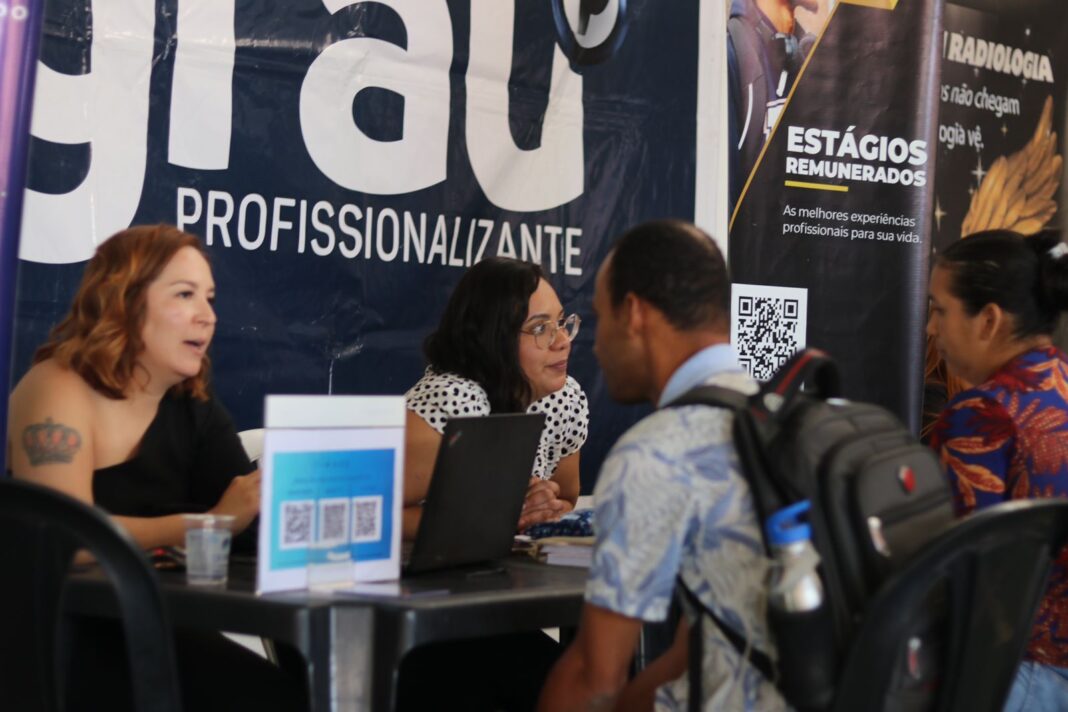 Grau Técnico Gama realiza Feira de Empregabilidade com 300 vagas e serviços gratuitos
