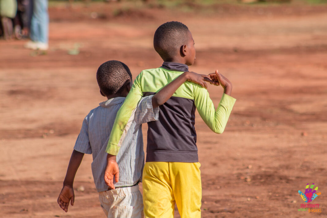 Organização humanitária brasileira amplia atuação em campo de refugiados no Malawi e busca apoio para fortalecer impacto