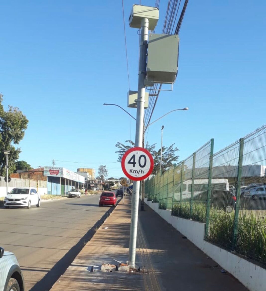 Novos equipamentos de controle de velocidade entram em operação em Águas Lindas de Goiás!