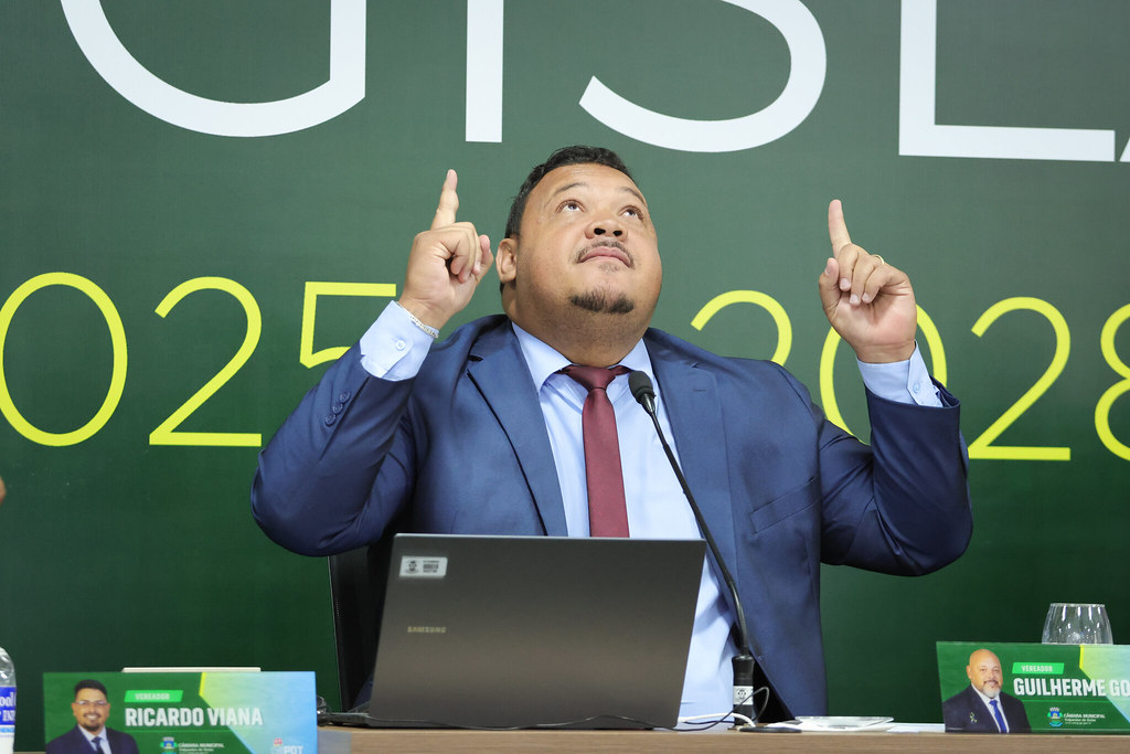 Walison Lacerda é reconduzido à presidência da câmara para o biênio 2027-2028 Walison Lacerda é reconduzido à presidência da câmara para o biênio 2027-2028