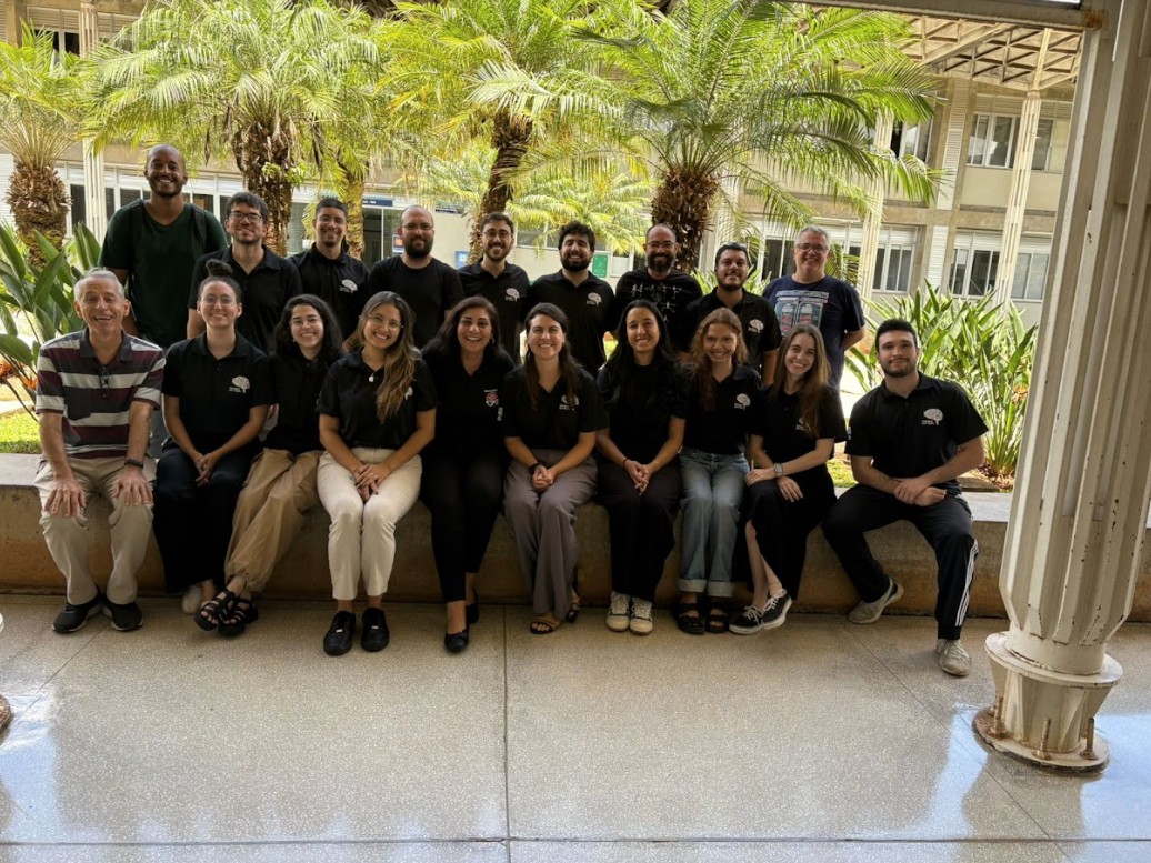 Pesquisa brasiliense transforma substância de vespa em possível aliada contra o Alzheimer