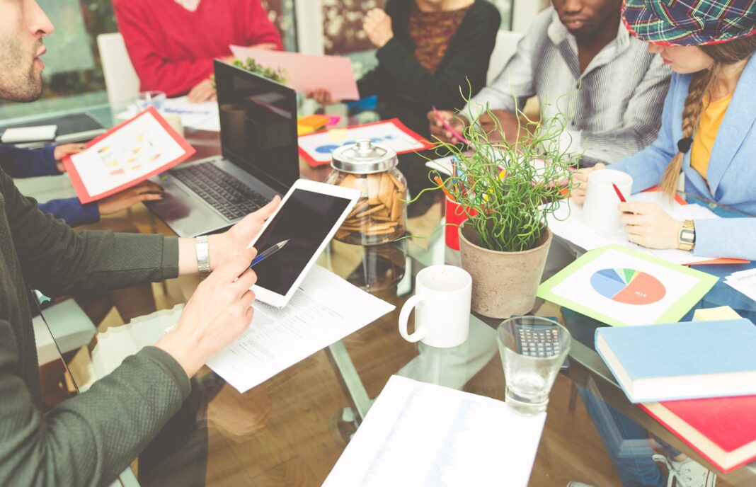 Dinâmica Incorporadora participa como voluntária do programa Innovation Camp