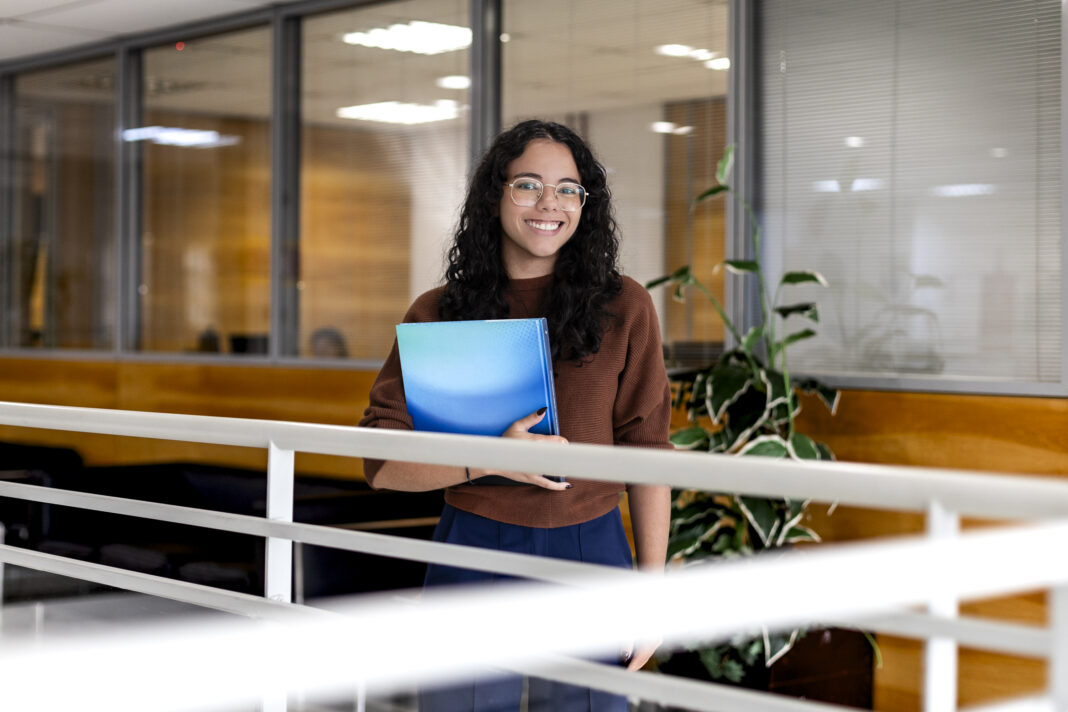 Caesb abre inscrições para vagas de estágio