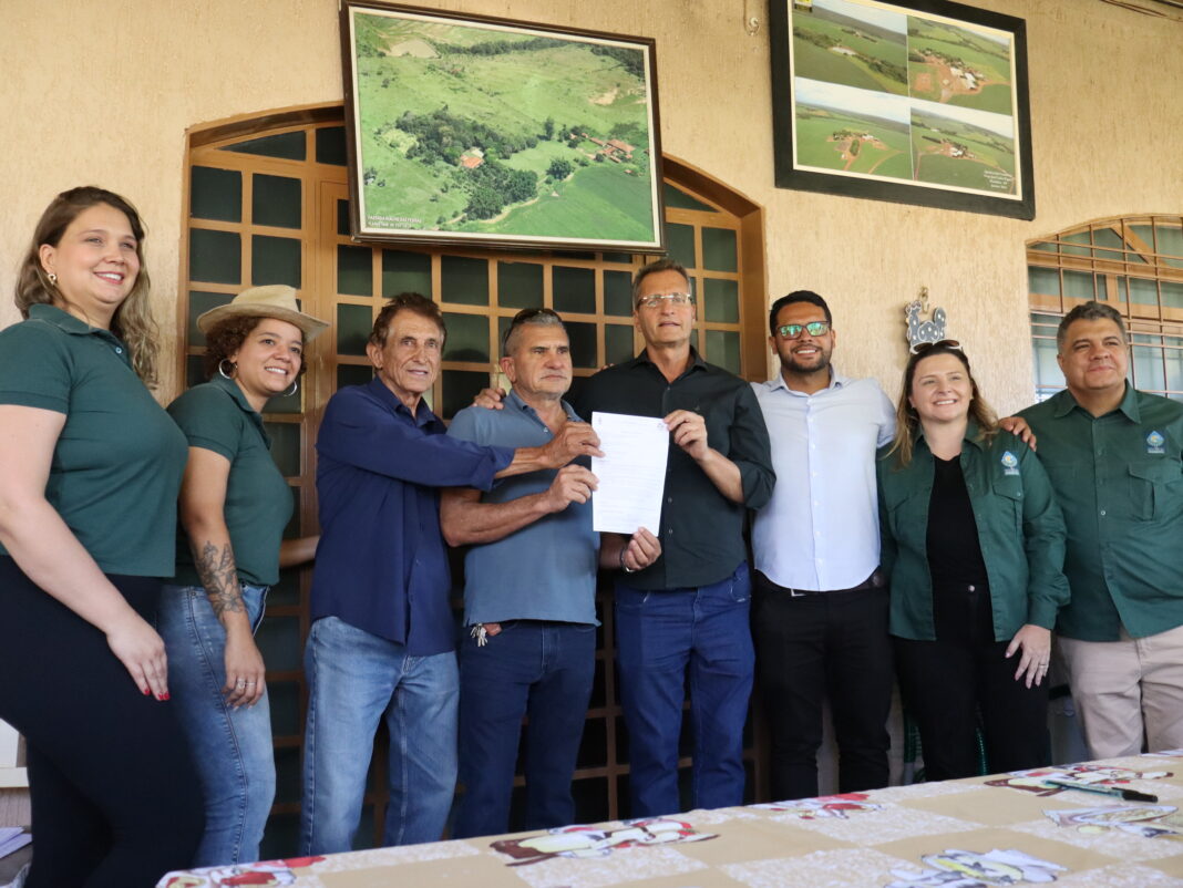 Empreendedores do Núcleo Rural Rio Preto recebem licenças ambientais