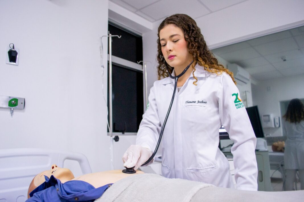 Medicina do UNICEPLAC celebra nota máxima no recredenciamento do MEC