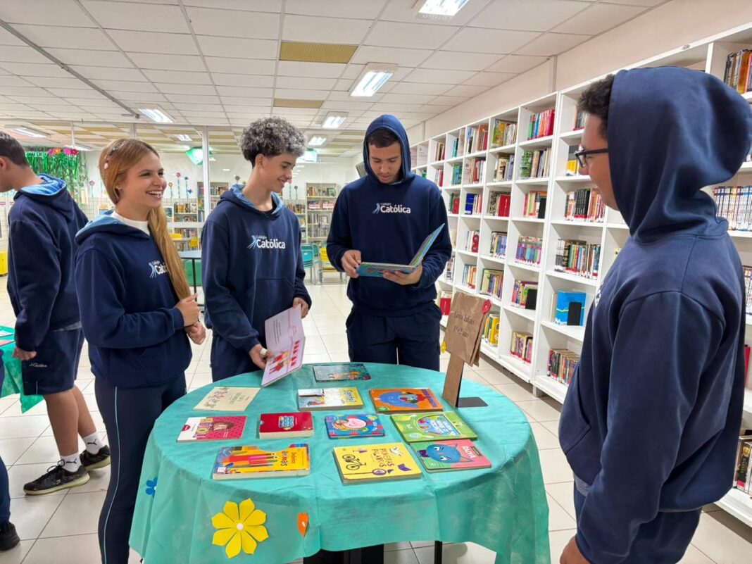 Semana Nacional do Livro e da Biblioteca tem programação especial no Colégio Católica Brasília
