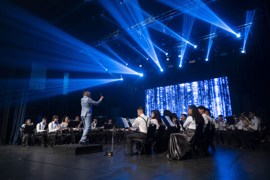 Teatros do Sesc-DF recebem música, teatro e dança neste fim de semana