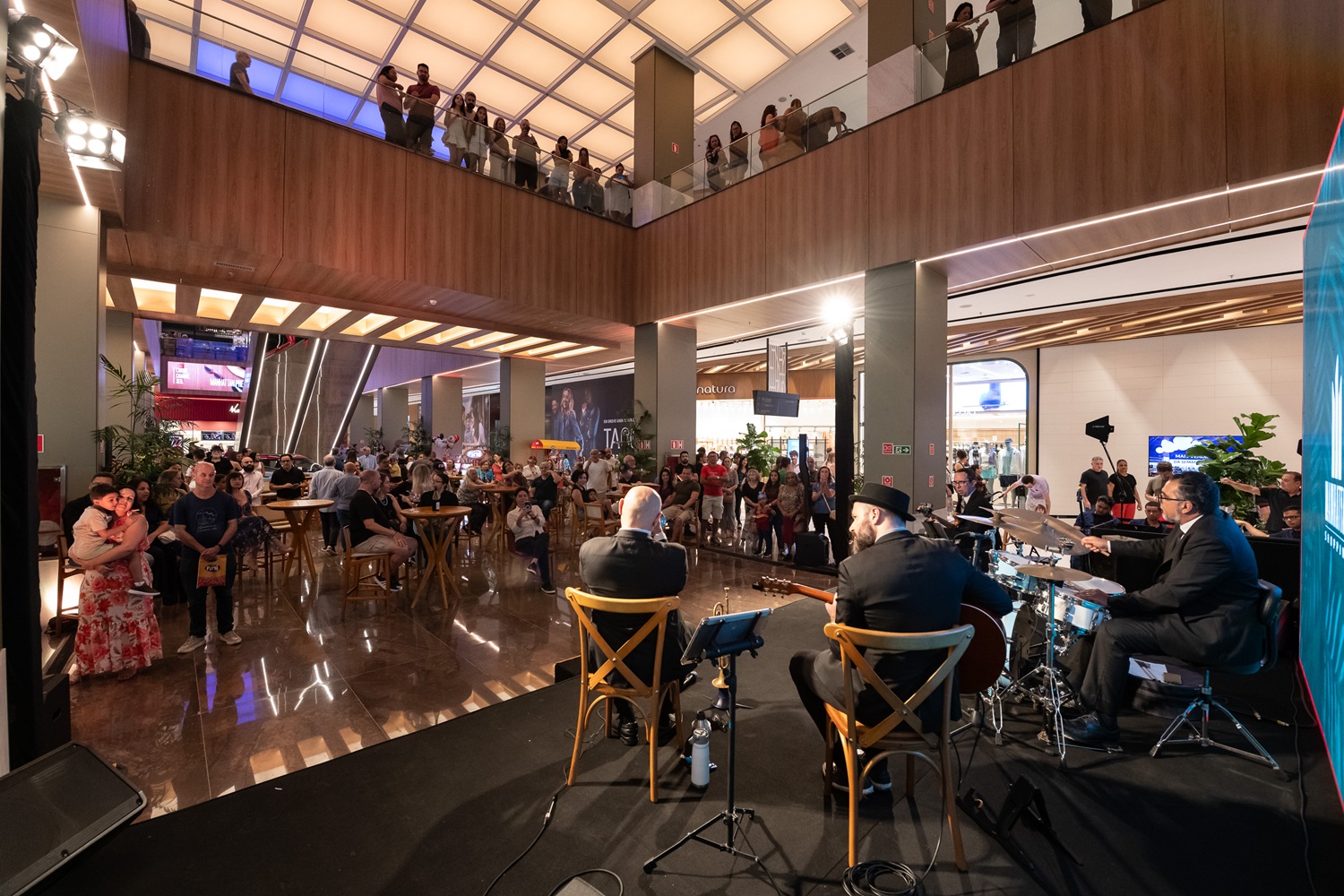 Manhattan Shopping celebra o fim do ano com as últimas apresentações de 2025 do Manhattan Jazz
