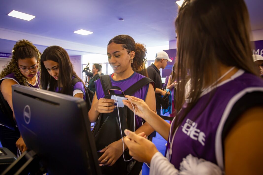 Semana de Carnaval também é semana de oportunidade: 550 vagas de estágio no DF Semana de Carnaval também é semana de oportunidade: 550 vagas de estágio no DF