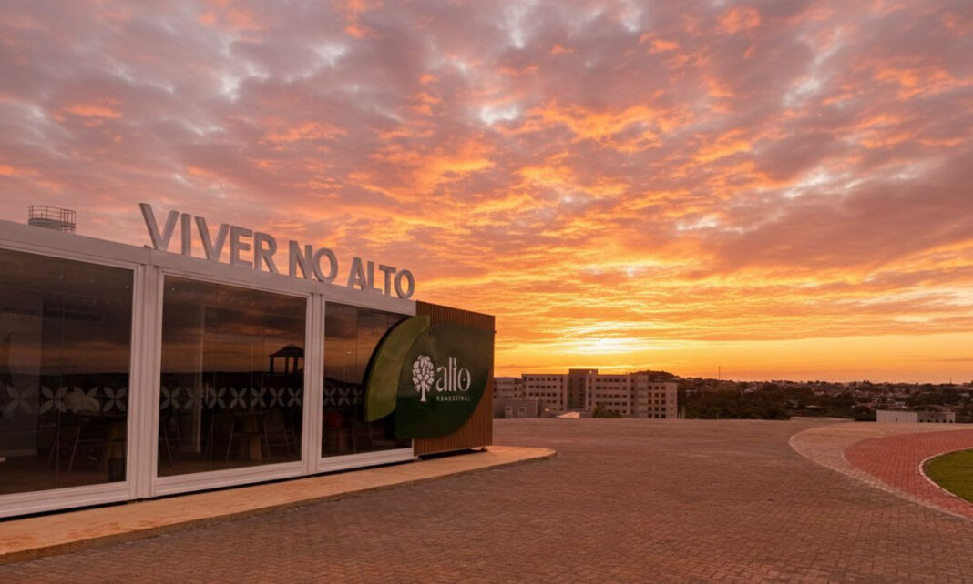 Alto Mangueiral entrega primeira etapa da praça do bairro e inaugura sala imersiva com experiência completa para o futuro morador Alto Mangueiral entrega primeira etapa da praça do bairro e inaugura sala imersiva com experiência completa para o futuro morador