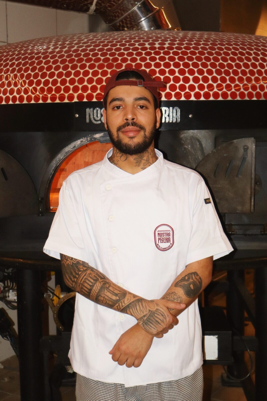 Pizzaiolo Gabriel Fraccheta, da Nostra Pizzeria, representa Goiânia em campeonato mundial na Itália Pizzaiolo Gabriel Fraccheta, da Nostra Pizzeria, representa Goiânia em campeonato mundial na Itália