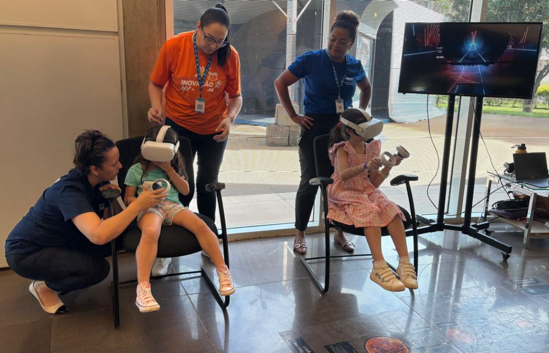 Planetário de Brasília comemora 52 anos com quase 2 mil visitantes em evento científico e familiar