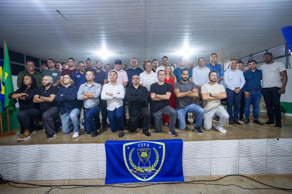 Governo municipal empossa 13 novos guardas civis e amplia efetivo de segurança Governo municipal empossa 13 novos guardas civis e amplia efetivo de segurança