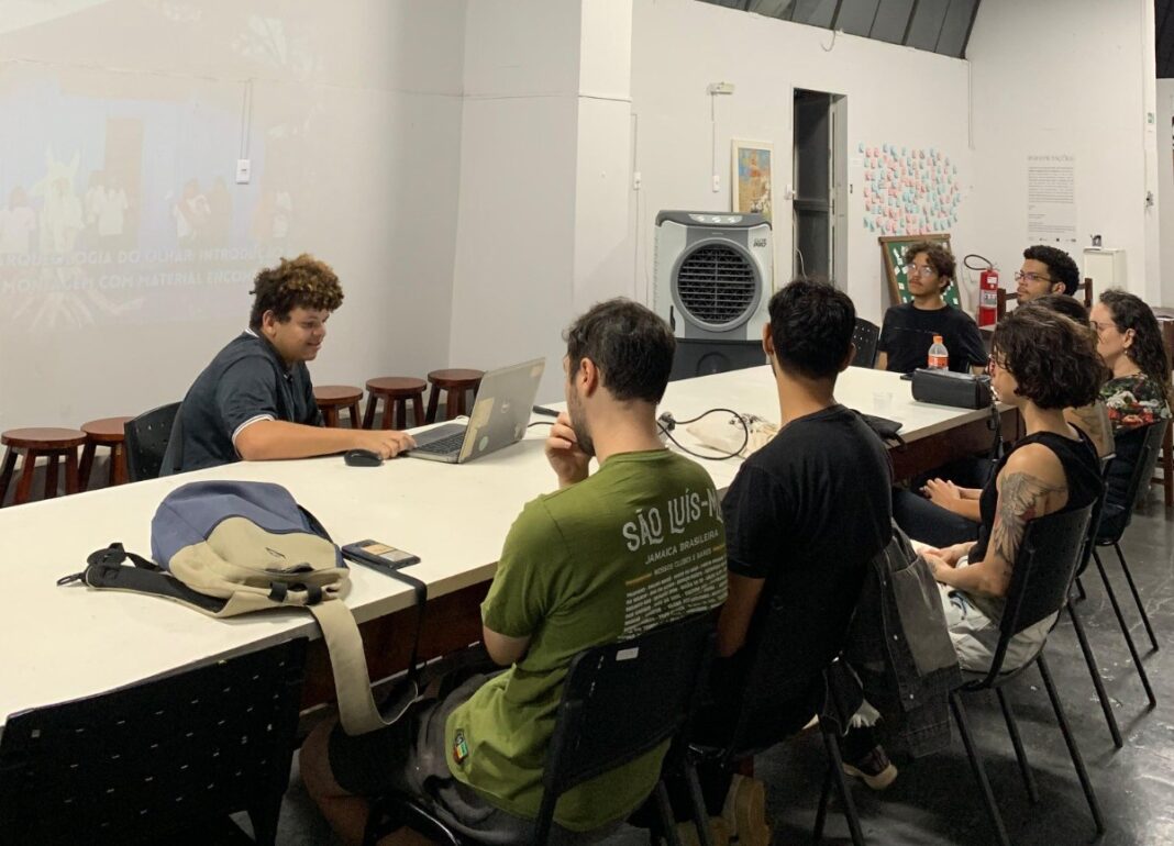 Escola de Artes Visuais abre agenda de abril com atividades culturais Escola de Artes Visuais abre agenda de abril com atividades culturais