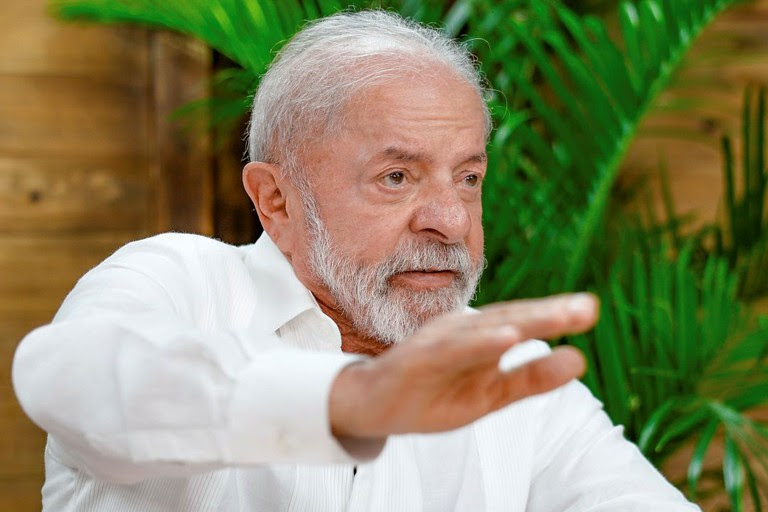 “Nunca na história do Brasil houve tanto atendimento aos prefeitos quanto agora”, diz Lula, em Salvador “Nunca na história do Brasil houve tanto atendimento aos prefeitos quanto agora”, diz Lula, em Salvador