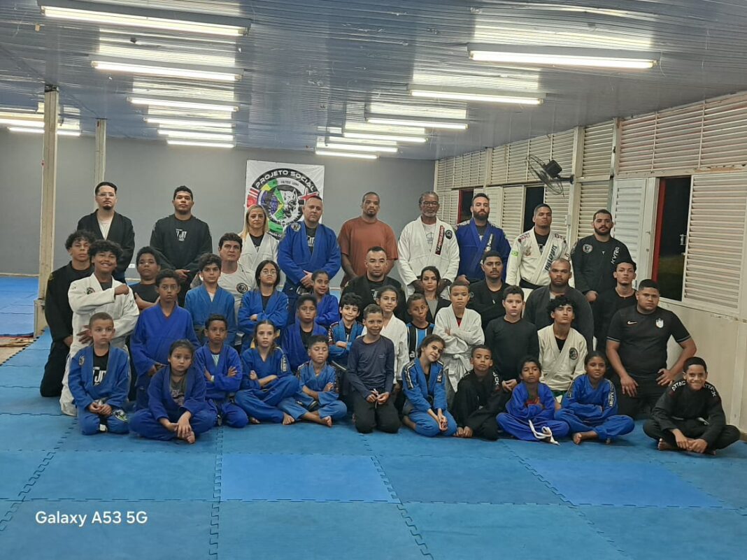 Seminário com Alan Nuguette ex Atleta do UFC emociona alunos e fortalece sonhos no Projeto Social Jiu-Jitsu para Cristo Arte Luta Brasil Gama-DF Seminário com Alan Nuguette ex Atleta do UFC emociona alunos e fortalece sonhos no Projeto Social Jiu-Jitsu para Cristo Arte Luta Brasil Gama-DF