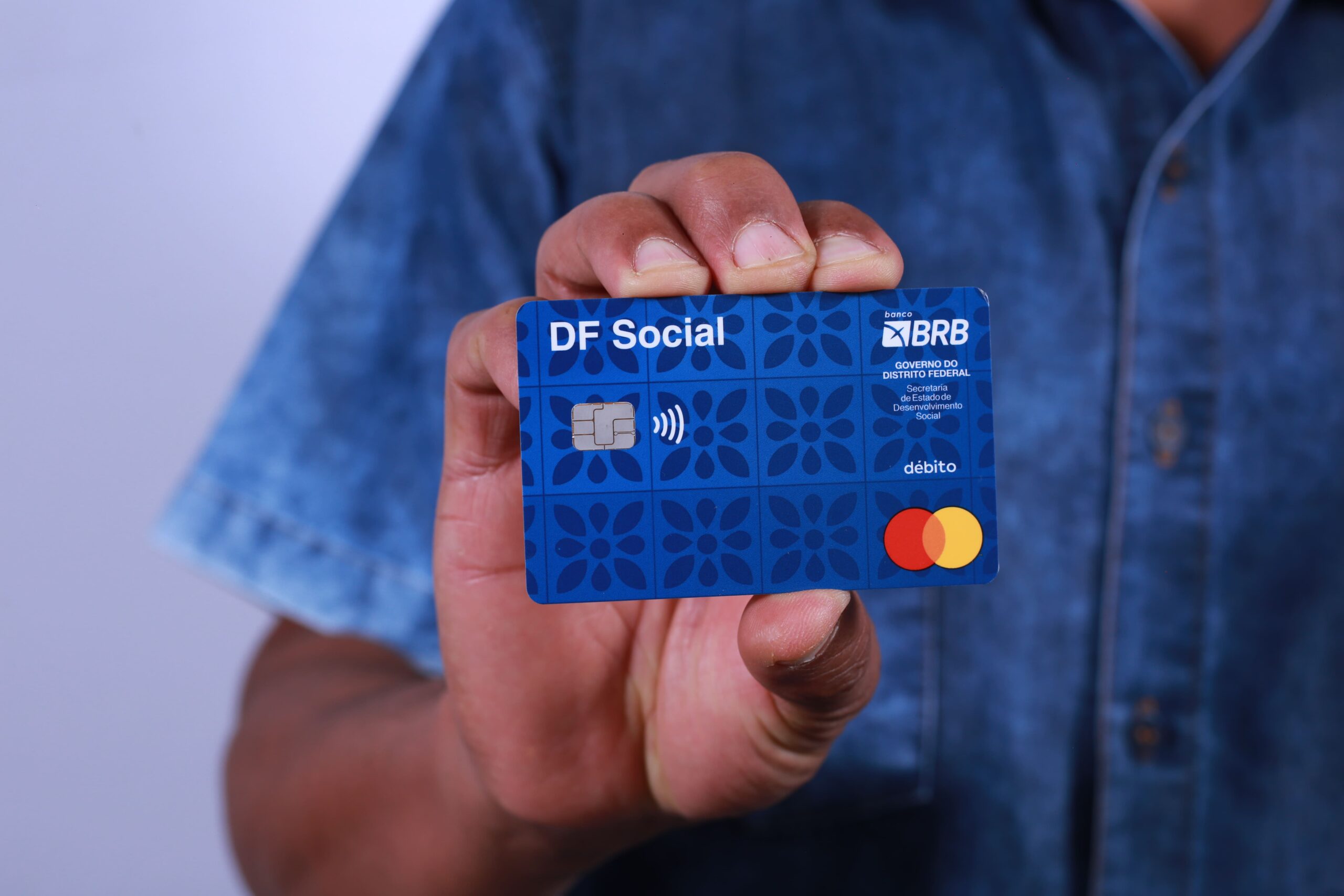 Novos beneficiários do DF Social têm até o dia 24 para abrir conta no BRB Novos beneficiários do DF Social têm até o dia 24 para abrir conta no BRB