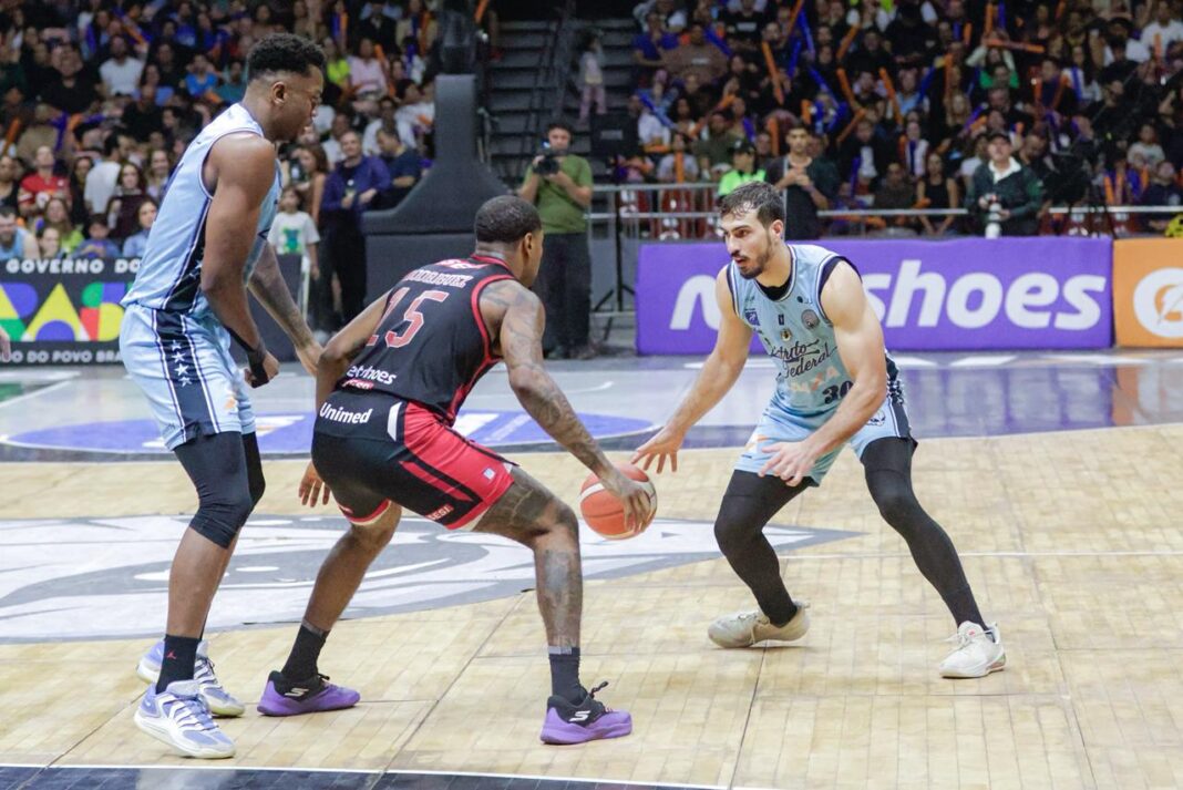NBB: Brasília perde no Nilson Nelson e Franca fica a uma vitória da final NBB: Brasília perde no Nilson Nelson e Franca fica a uma vitória da final