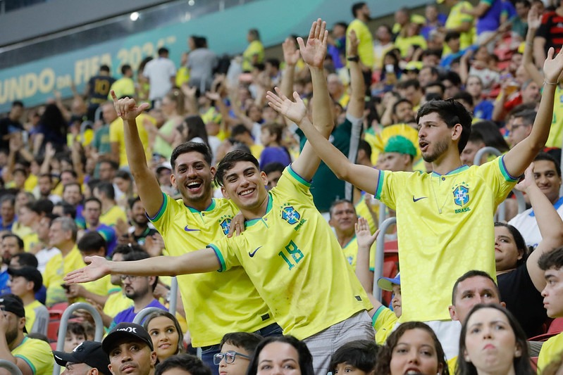 Servidores do DF terão saída antecipada em dias de jogo do Brasil Servidores do DF terão saída antecipada em dias de jogo do Brasil