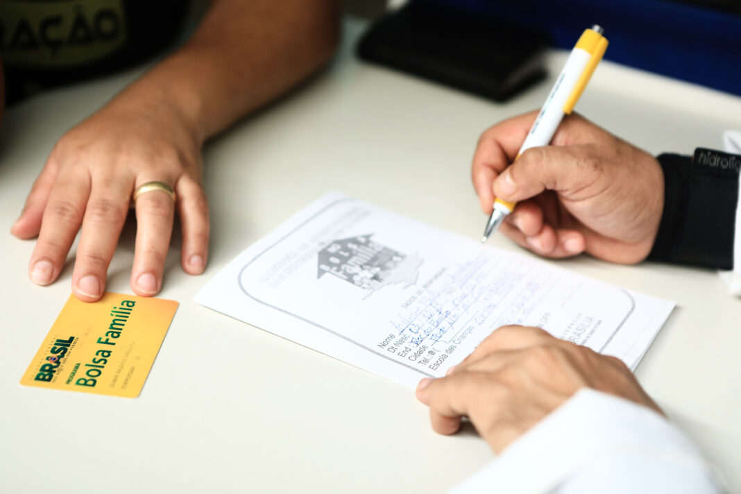 Bolsa Família: mais de 90 mil beneficiários ainda não fizeram acompanhamento de saúde Bolsa Família: mais de 90 mil beneficiários ainda não fizeram acompanhamento de saúde