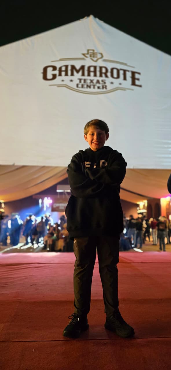 DJ Theo esteve presente no Rodeio do Jacques DJ Theo esteve presente no Rodeio do Jacques