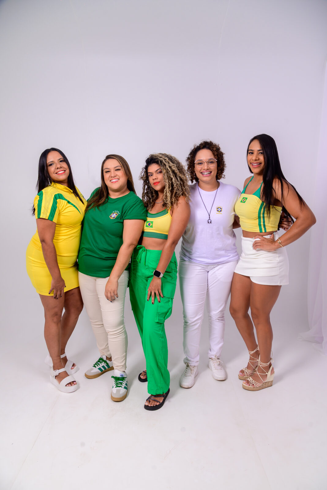 Brasil x Haiti ao som de Elas Que Toquem, no Na Seis – Comida de Bar Brasil x Haiti ao som de Elas Que Toquem, no Na Seis – Comida de Bar